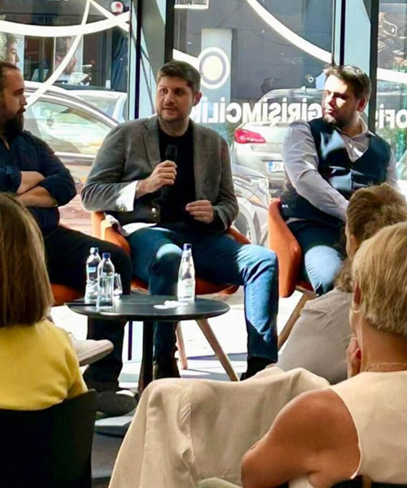 kurucu-ortaklarimizdan-berkan-sirin-izmirde-izq-girisimcilik-ve-inovasyon-merkezinde-gerceklesen-panele-konusmaci-olarak-katildi kurucu-ortaklarimizdan-berkan-sirin-izmirde-izq-girisimcilik-ve-inovasyon-merkezinde-gerceklesen-panele-konusmaci-olarak-katildi